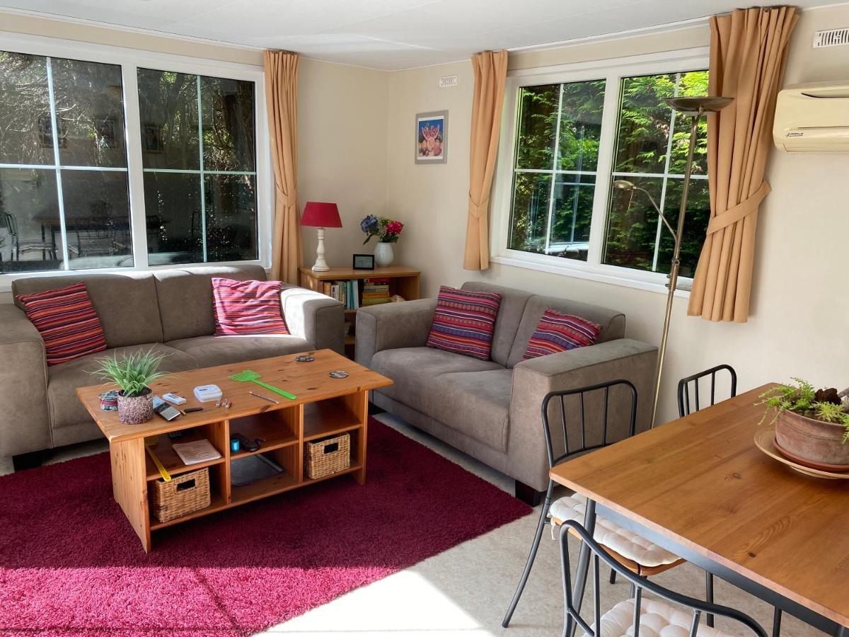 Ruim Privacyvol Chalet Met Overdekt Terras Ermelo Exterior photo
